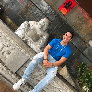 Meet your Posher, Thomas